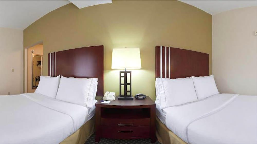 Holiday Inn Express & Suites Indianapolis - East By Ihg Экстерьер фото
