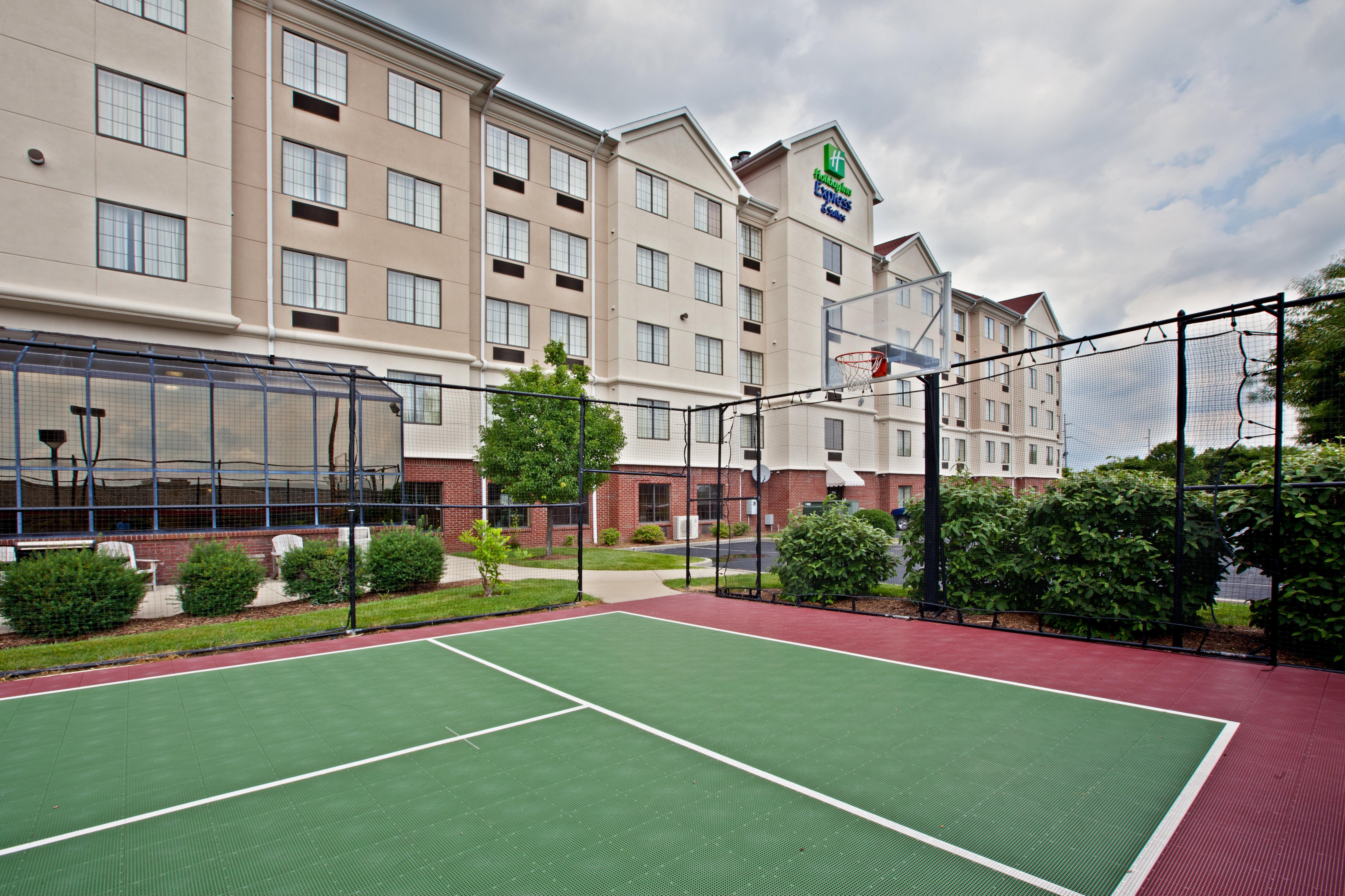 Holiday Inn Express & Suites Indianapolis - East By Ihg Экстерьер фото