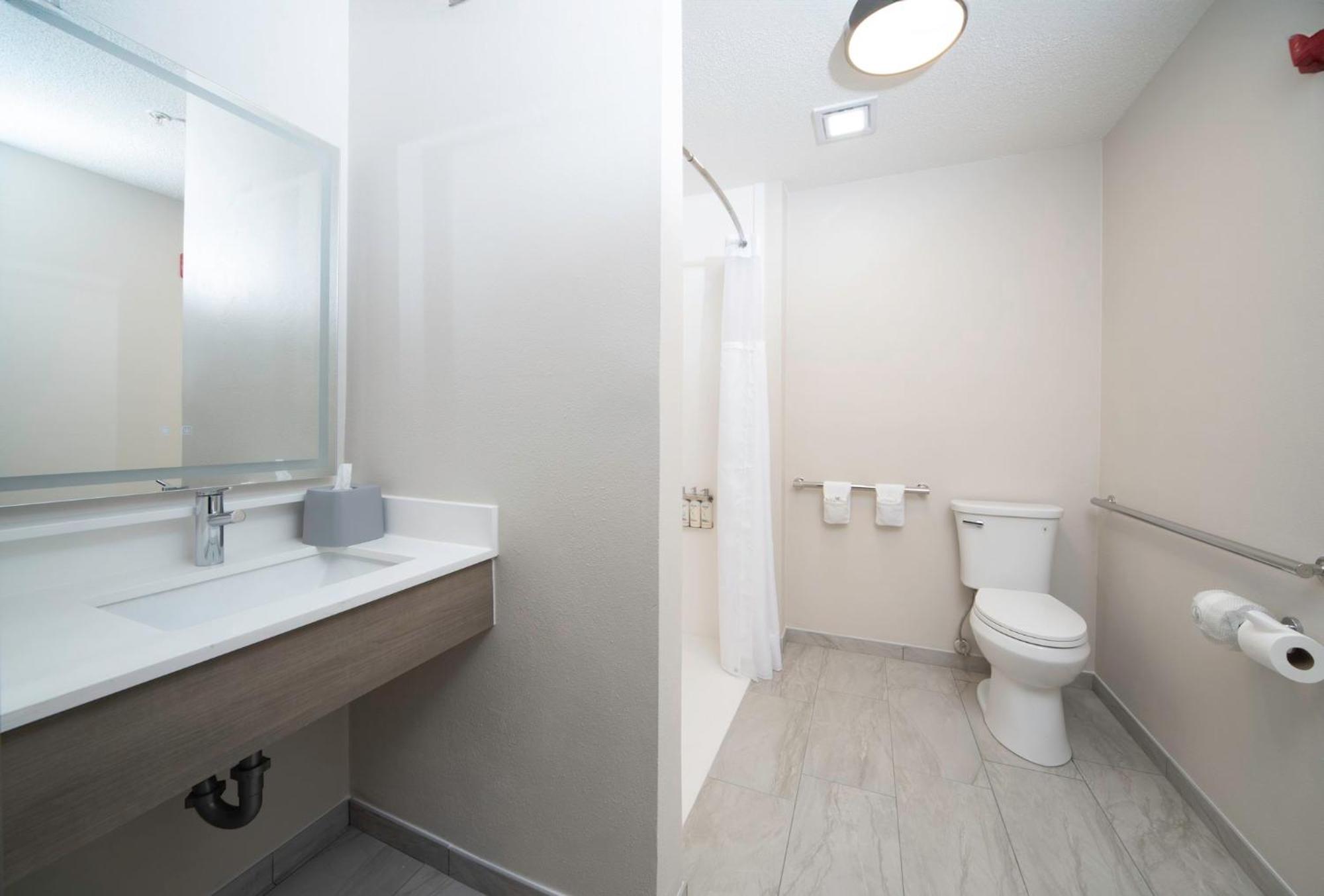 Holiday Inn Express & Suites Indianapolis - East By Ihg Экстерьер фото