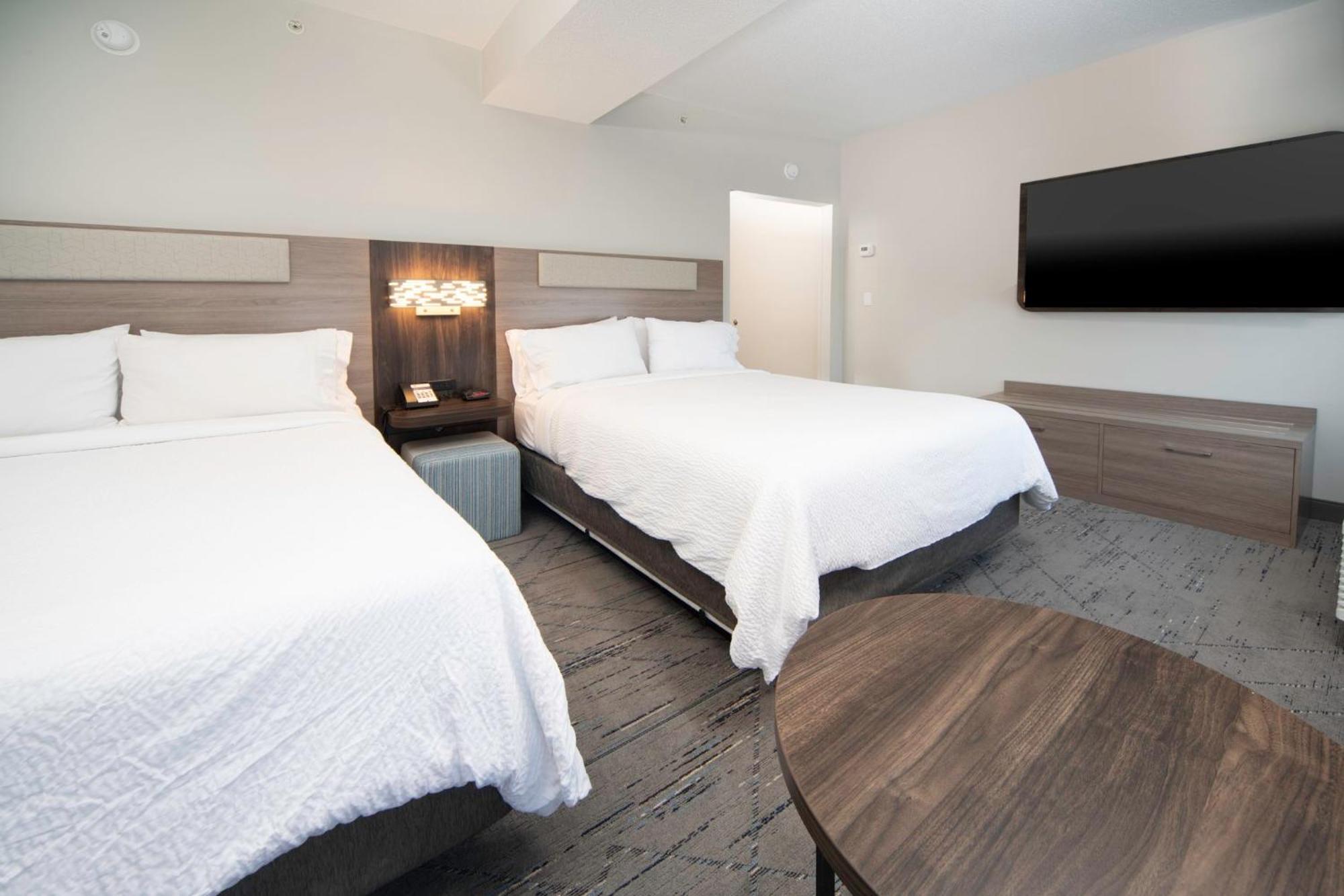 Holiday Inn Express & Suites Indianapolis - East By Ihg Экстерьер фото
